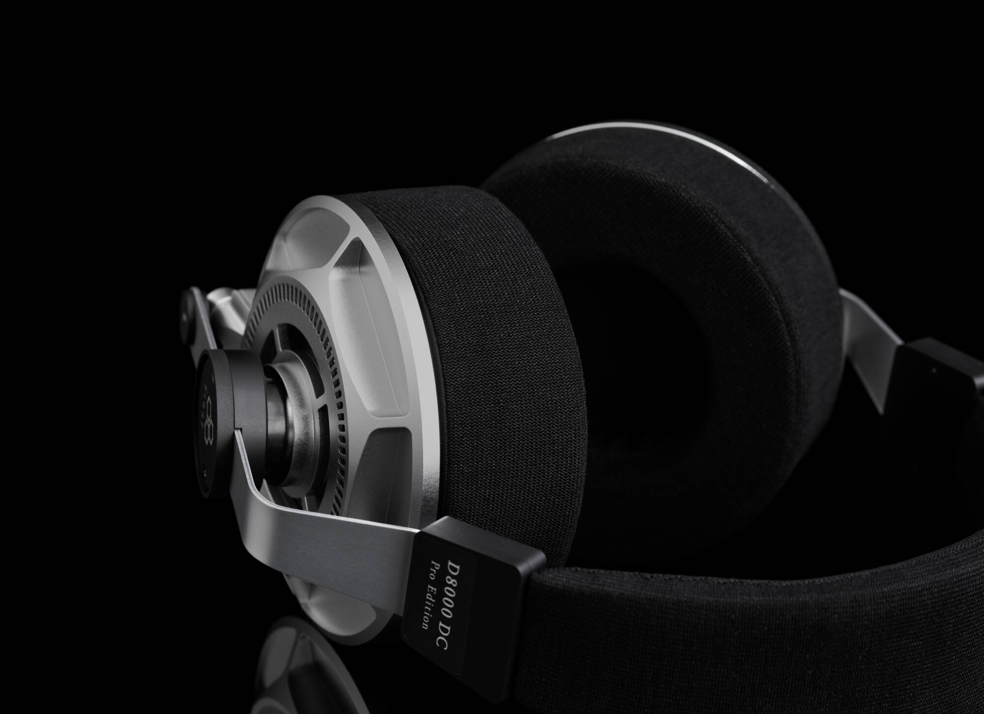 Final D8000 DC Pro Edition - Planar Magnetic Headphones with Detachable Silver Coated OFC Cables