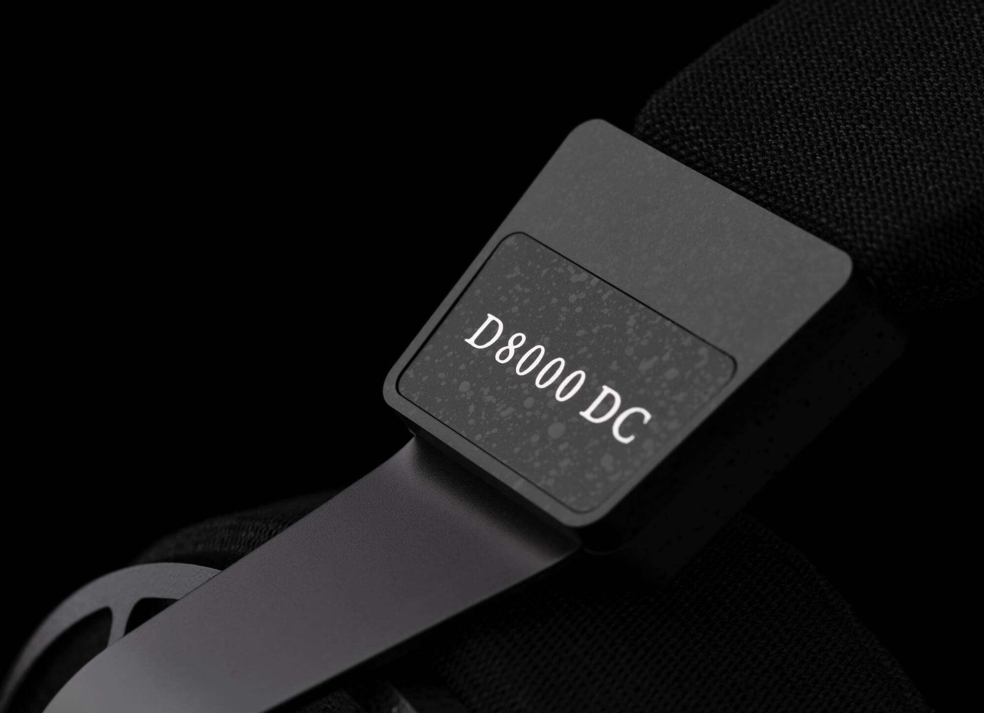 Final D8000 DC - Planar Magnetic Headphones with Detachable OFC Cables